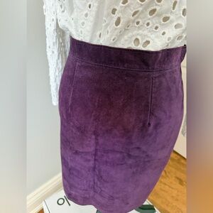 Elegant Purple Suede Skirt zipper in the back